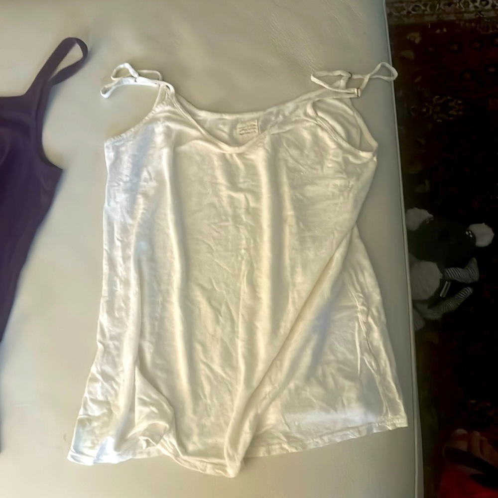 Vital hemp Large White tank top hardly worn